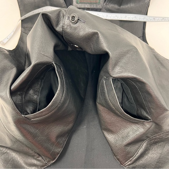 Vintage Irvine Park Men’s Black Leather Button Vest Lined Pockets Biker Size XL - Picture 12 of 14